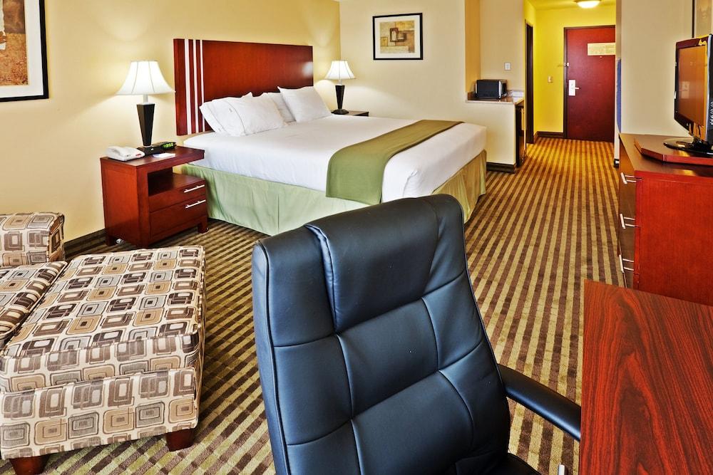 Holiday Inn Express & Suites Perry by IHG photo 4