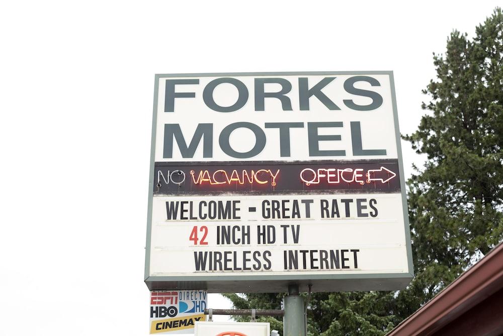 The Forks Motel photo 40
