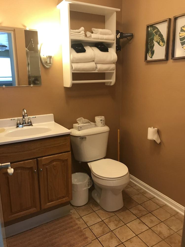 The Lakehouse Inn photo 18