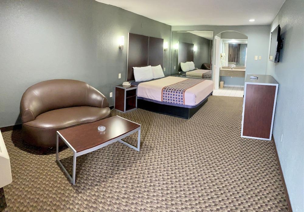 Home Place Inn & Suites photo 10