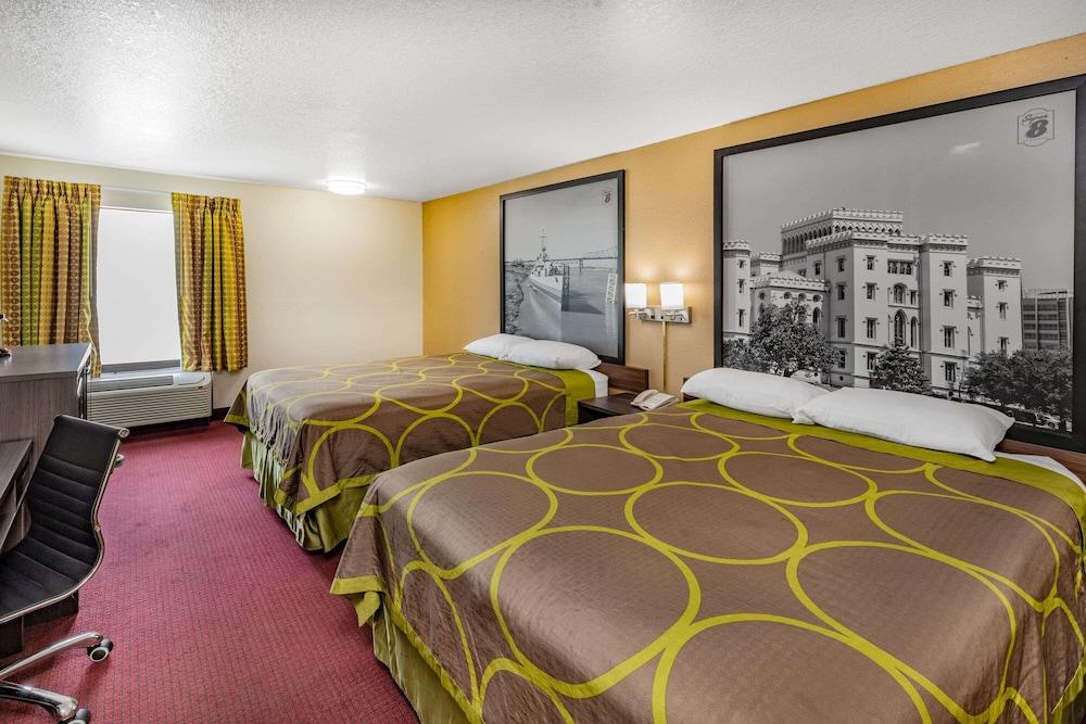 Super 8 by Wyndham Kinder/Coushatta near Casino — hotel in Kinder