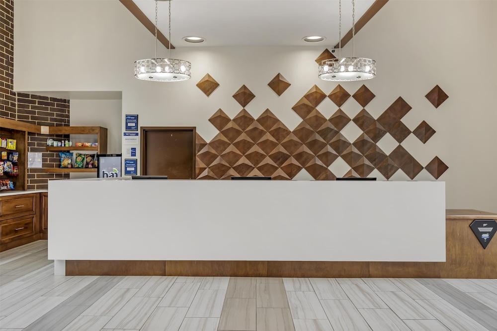 Executive Residency By Best Western Waterloo & Cedar Falls photo 20