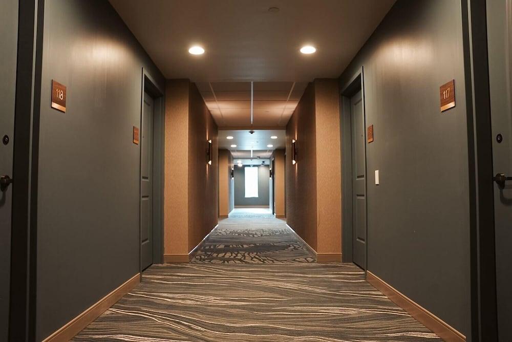 Rain Rock Casino Resort Hotel photo 30