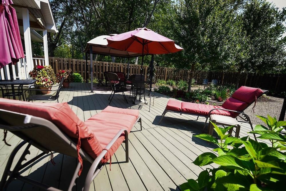 The Lakehouse Inn photo 22