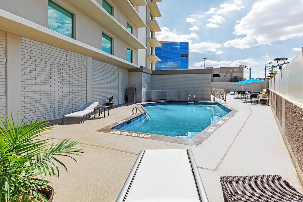 HI Express El Paso Downtown by IHG photo 29