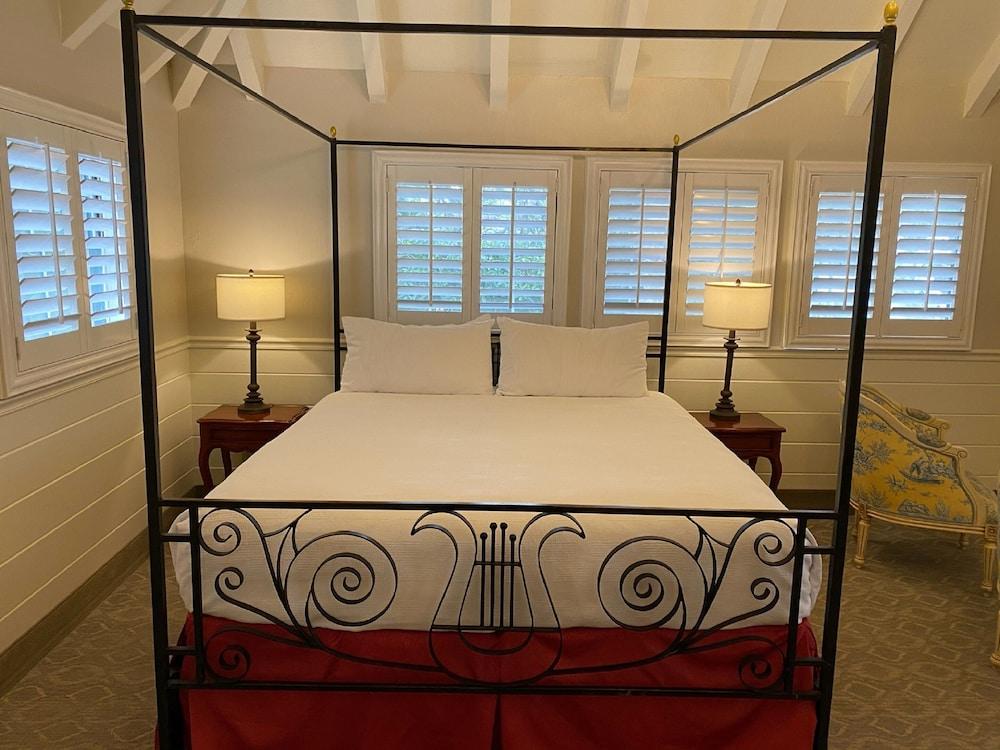 Normandy Inn photo 5