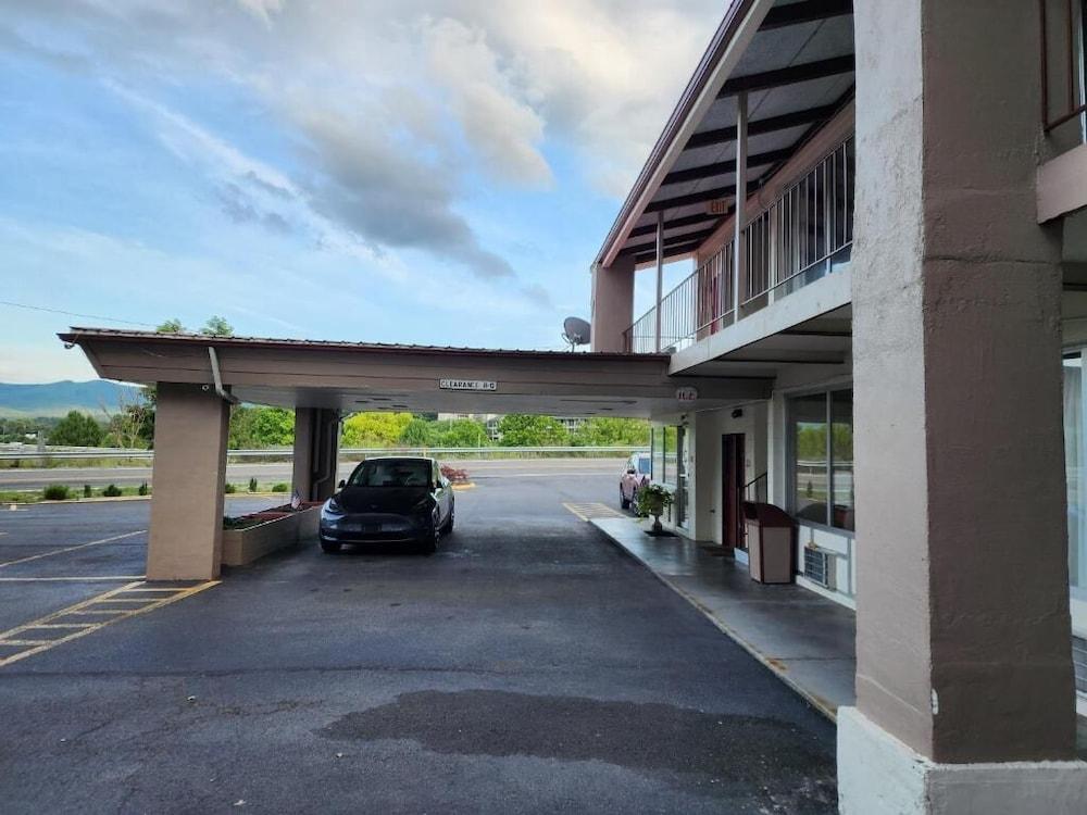 The Edyn Motel photo 11