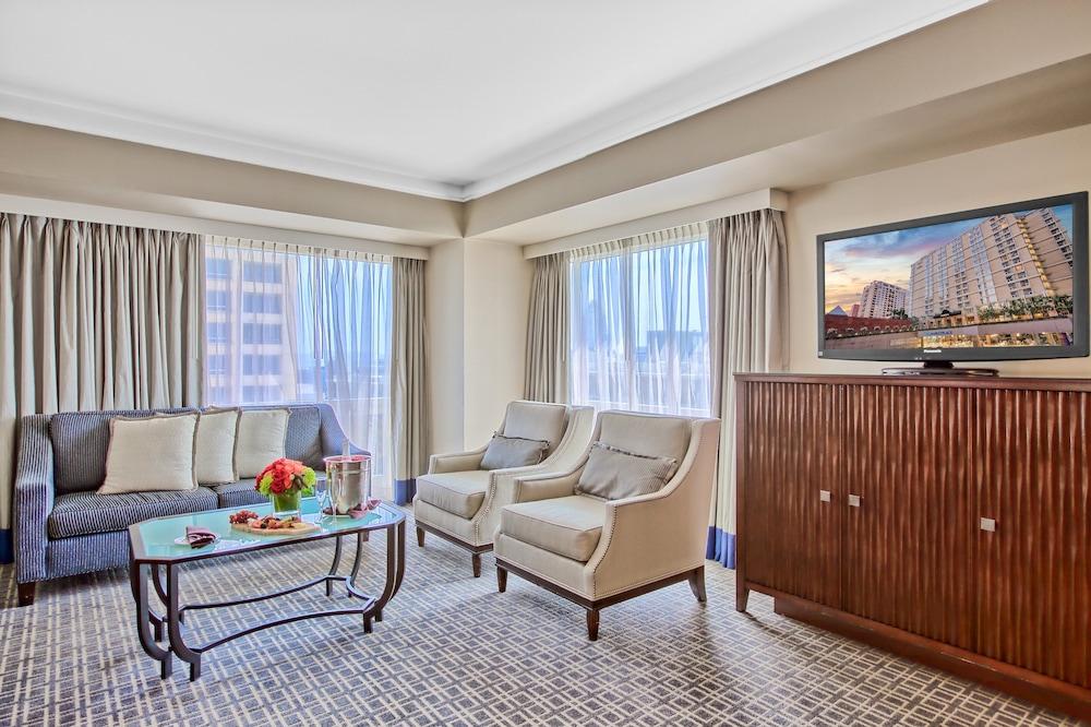 Omni Los Angeles Hotel at California Plaza photo 30