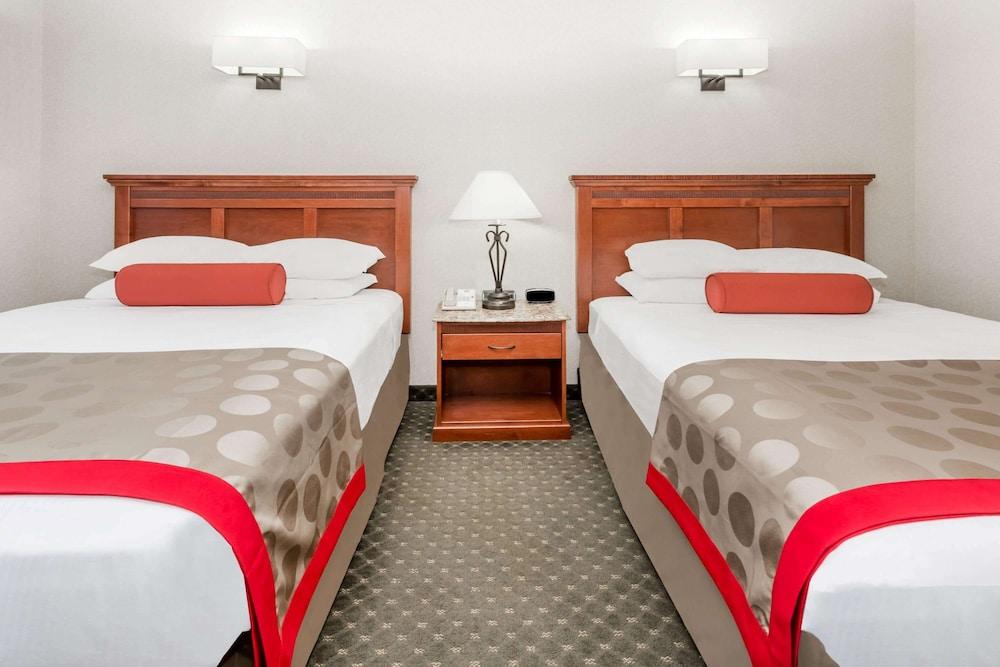 Ramada by Wyndham Frisco photo 12