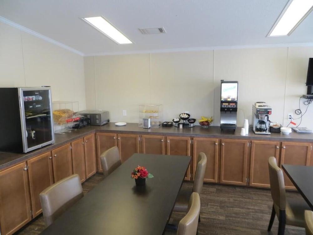 Shale Lodge photo 15