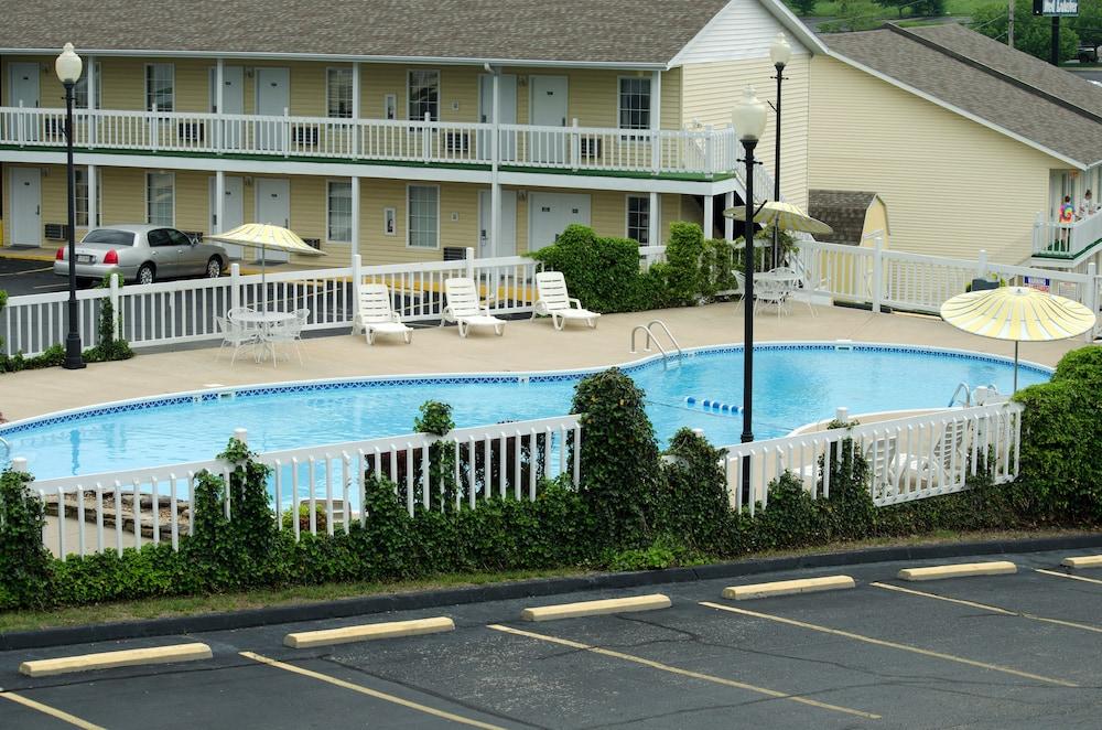 Honeysuckle Inn & Conference Center photo 5