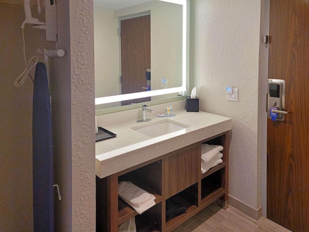 Comfort Inn & Suites Wyomissing/Reading photo 63