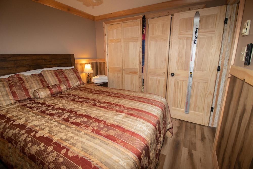 Mountaintop Condos photo 42