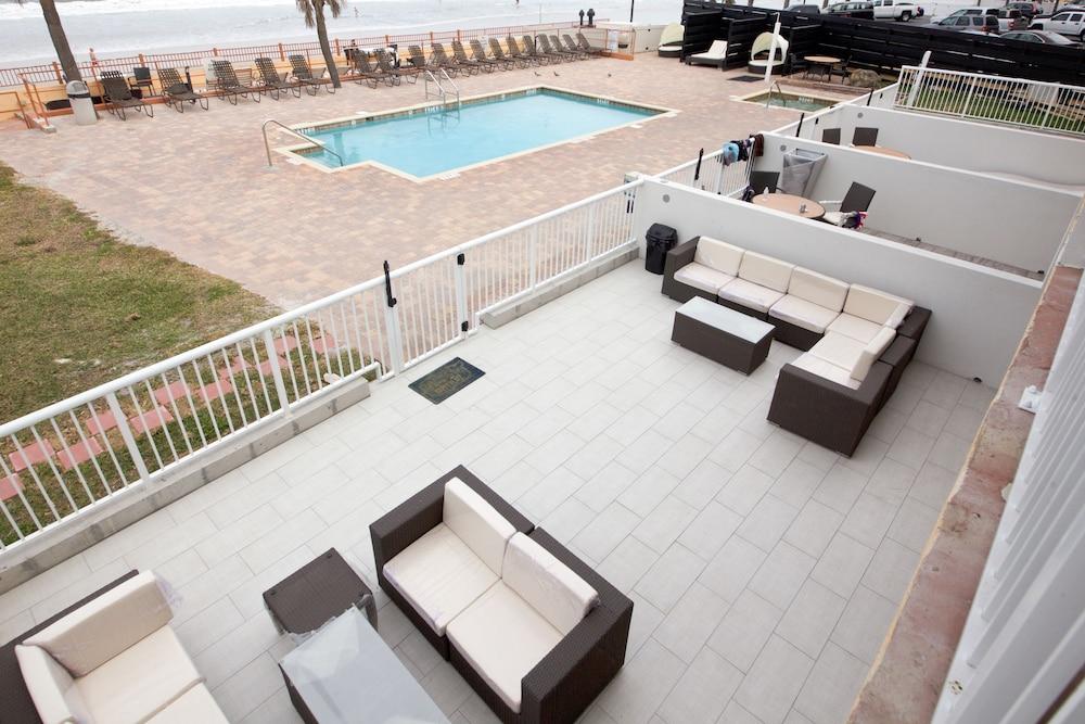 The Beach House Inn photo 1