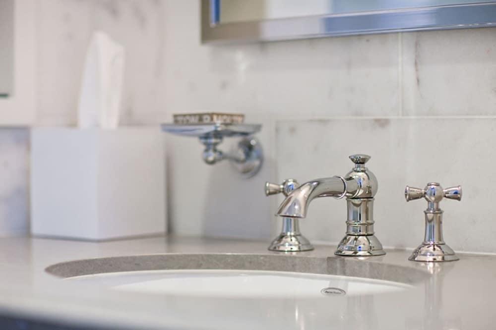 Washington School House photo 81