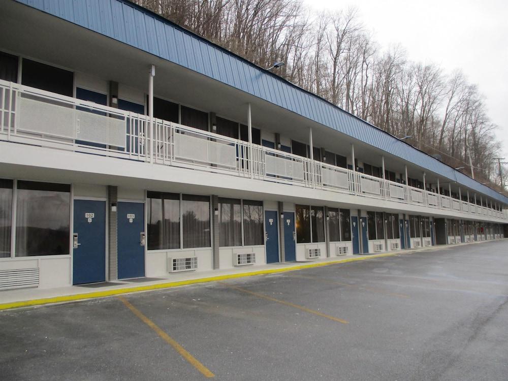 Motel 6 Chilhowie, VA  I-81 photo 16
