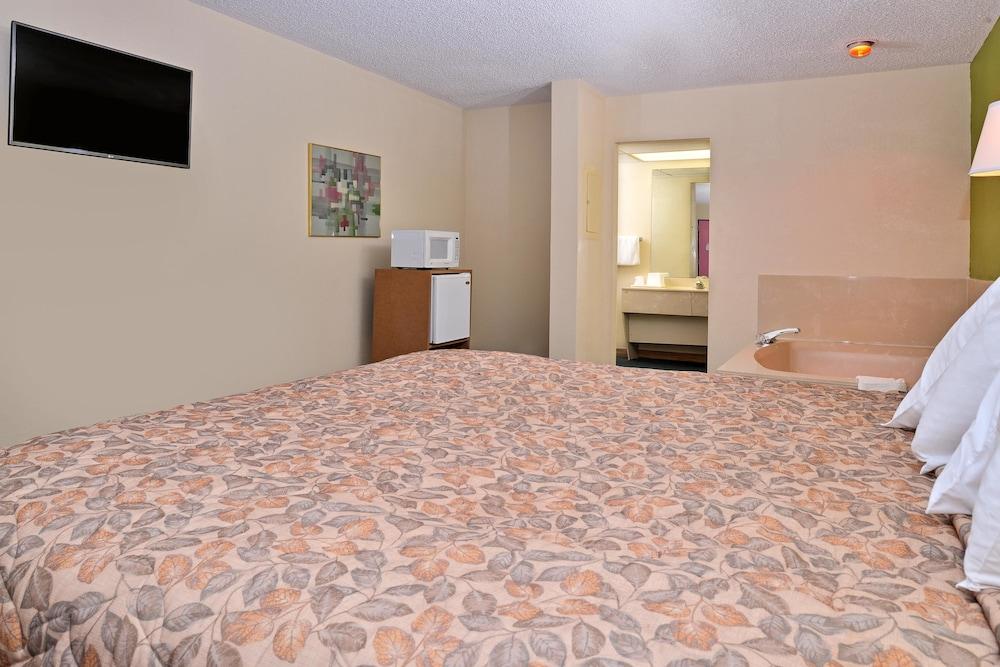 Americas Best Value Inn Bishopville photo 4