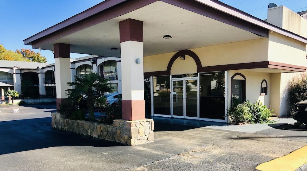 Executive Inn photo 8