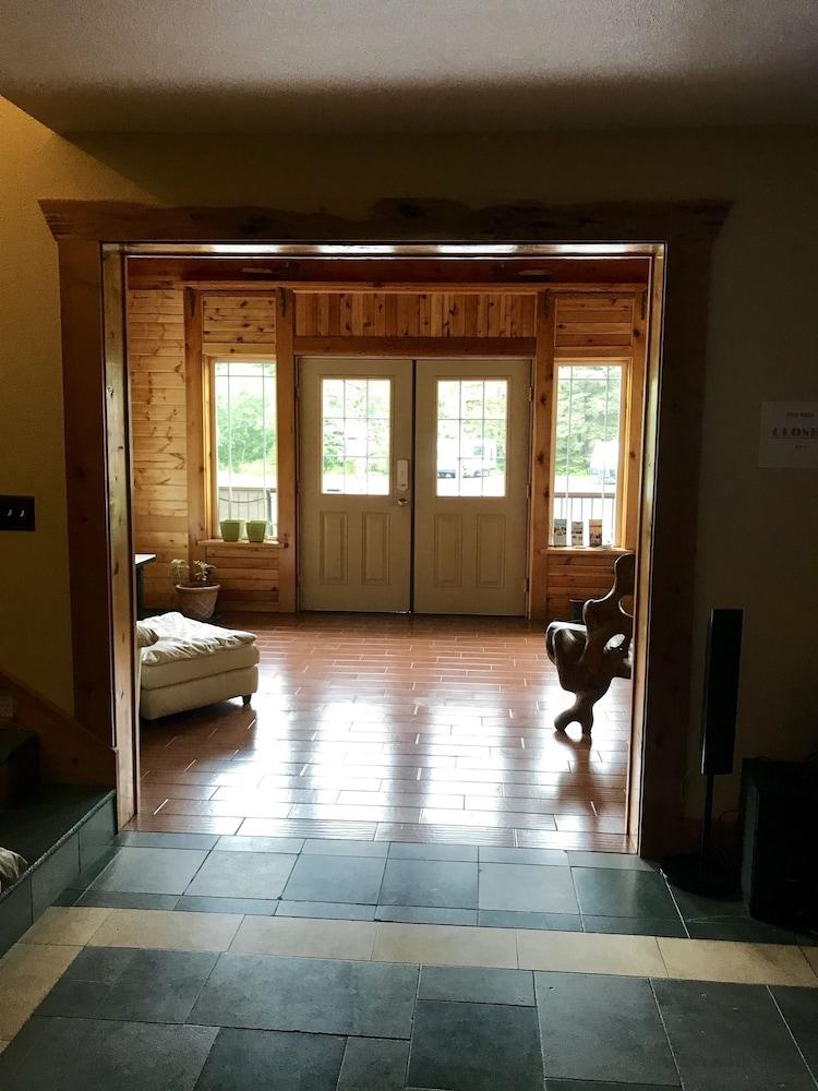 Twin Peaks Lodge and RV Park photo 29