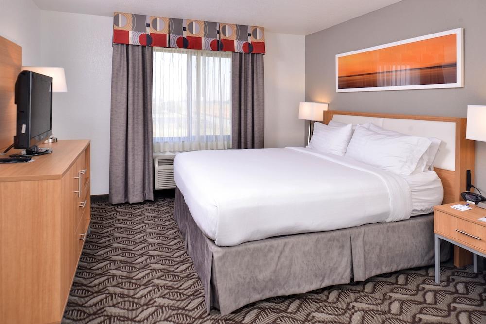 Holiday Inn Express & Suites Lonoke by IHG photo 14