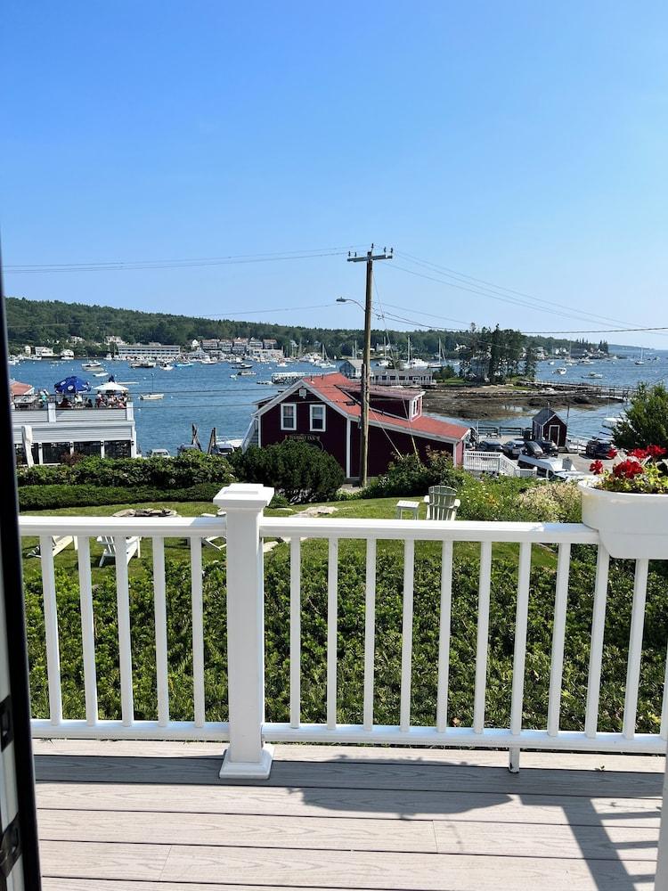 Admirals Quarters Inn photo 22