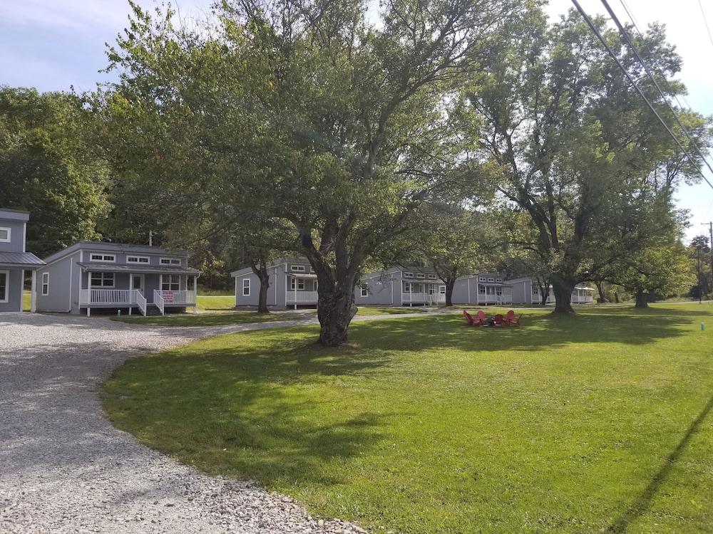 Sunset Cottages and Motel photo 11