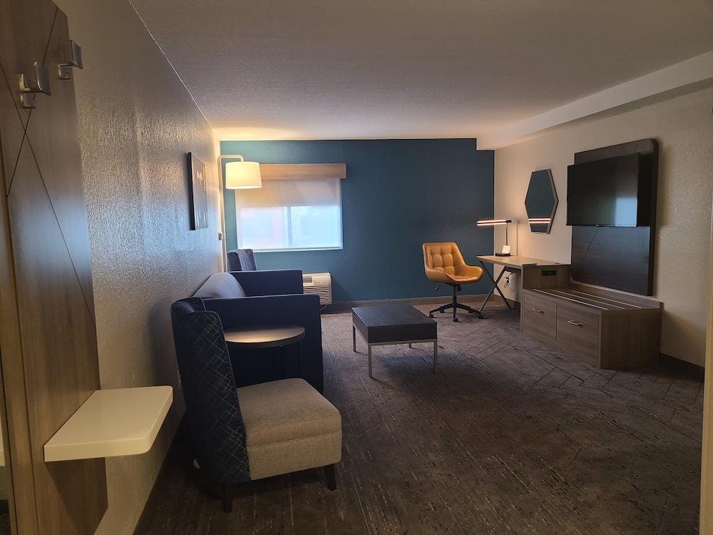 Holiday Inn Express & Suites Ft. Lauderdale N - Exec Airport by IHG photo 10