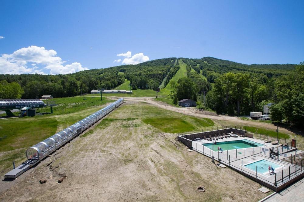 Burke Mountain Hotel & Conference Center photo 36