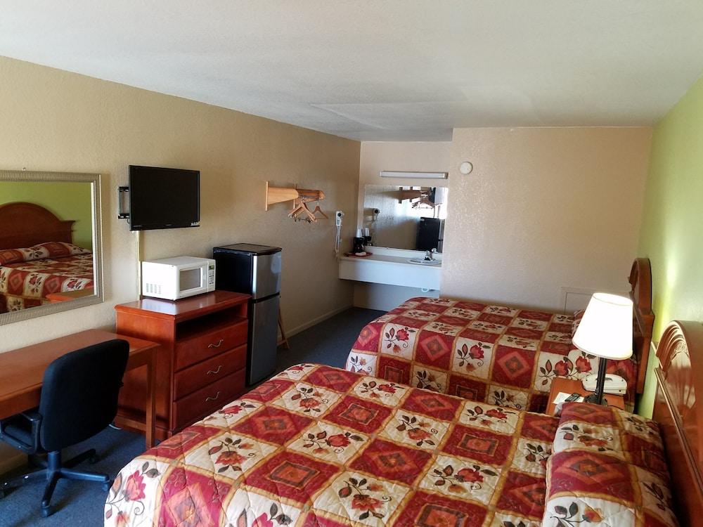 Cisco inn photo 6