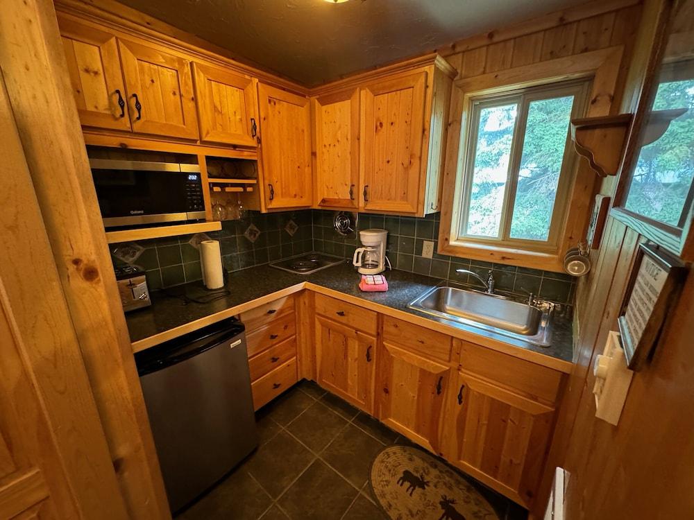 Chateau Rouge Condominiums photo 66