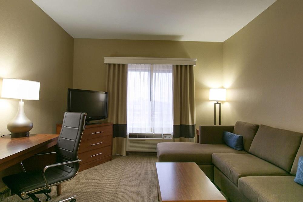 Comfort Suites Austin NW Lakeline photo 24