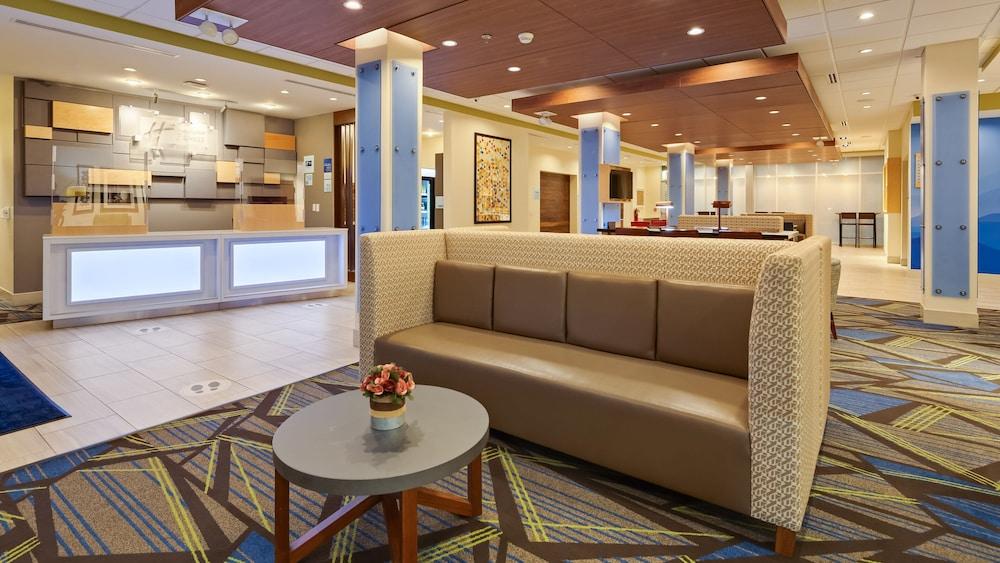 Holiday Inn Express & Suites Latta by IHG photo 33