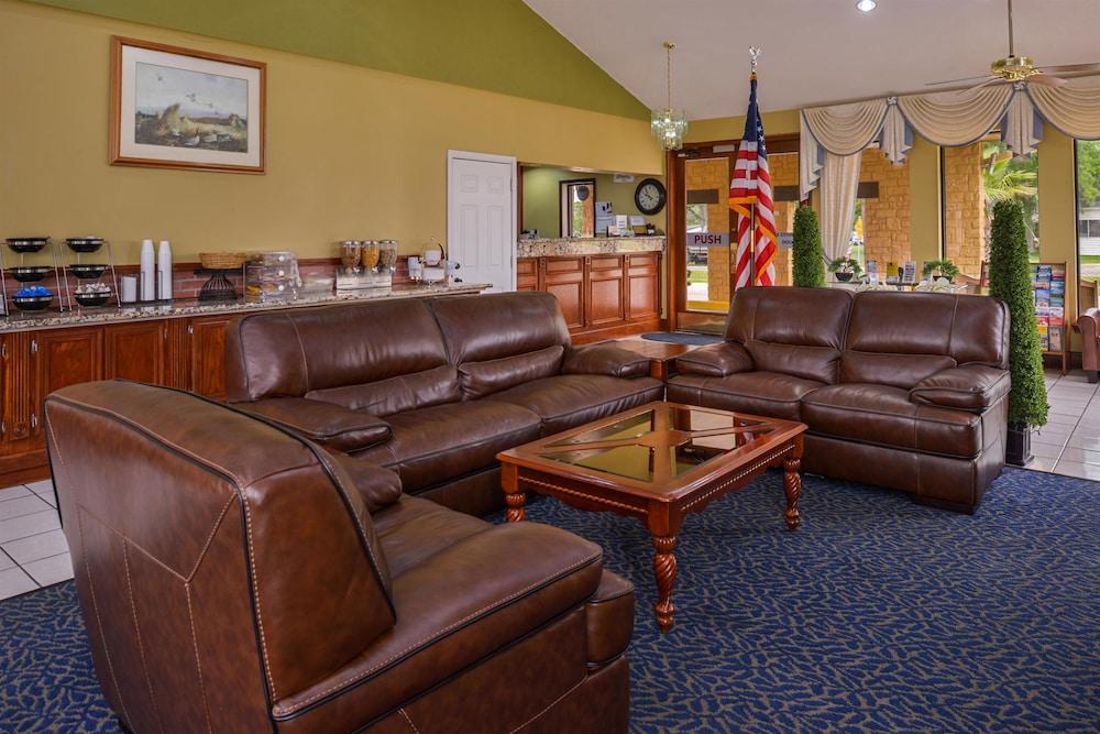 Americas Best Value Inn West Columbia photo 3