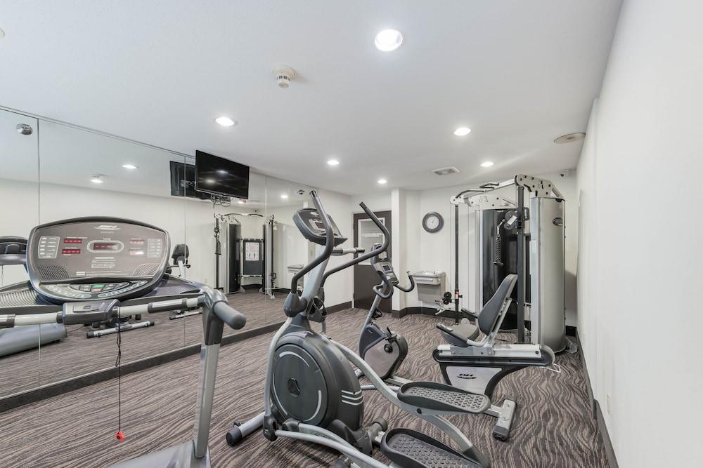 Sleep Inn Naperville - Chicago photo 21