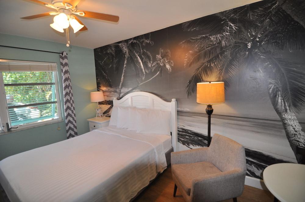 Lido Islander Inn photo 18