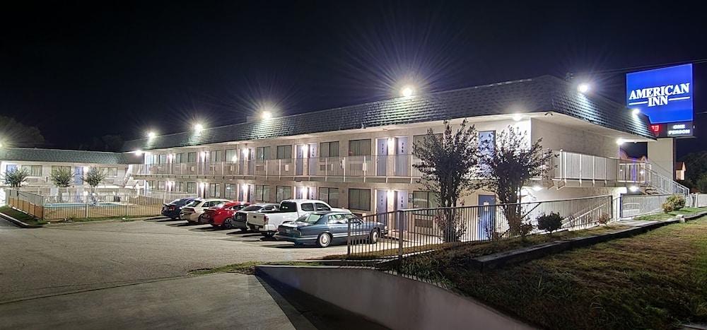 AMERICAN INN photo 1