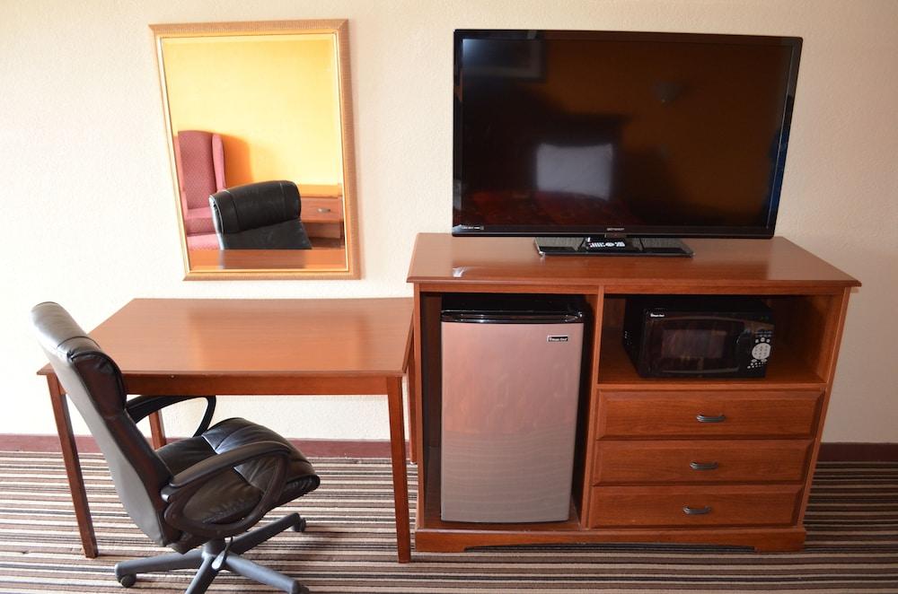 Royal Inn photo 6