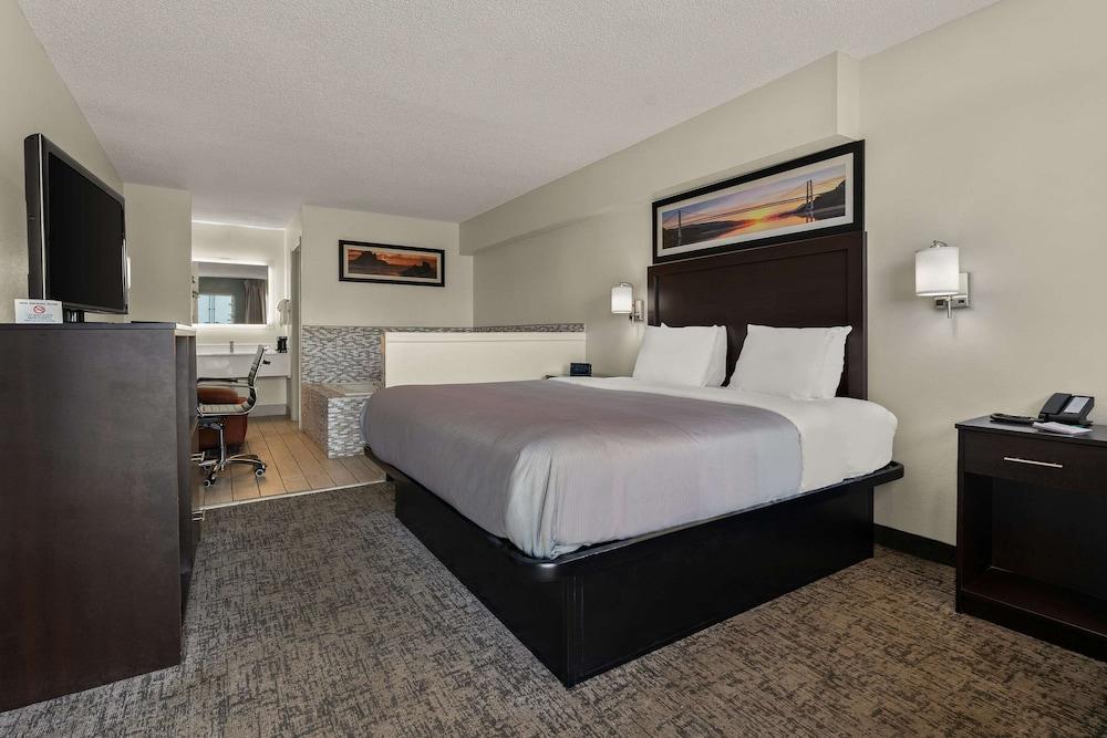 Quality Inn & Suites Dublin photo 27