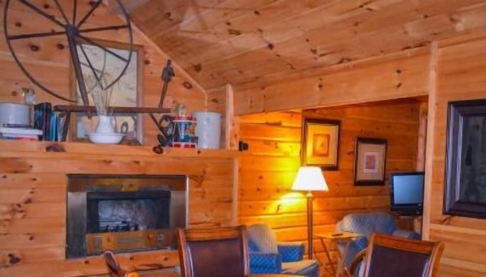 Lake House photo 67