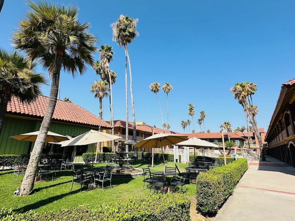 Hotel Saddleback Los Angeles - Norwalk photo 4