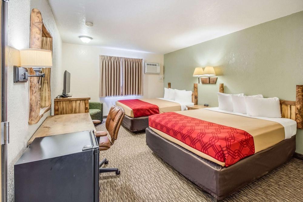 Econo Lodge Custer - Crazy Horse Area photo 9