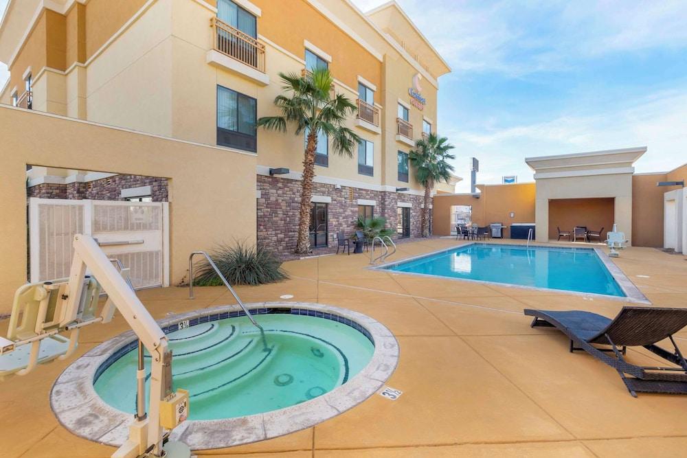 Comfort Suites Blythe photo 32