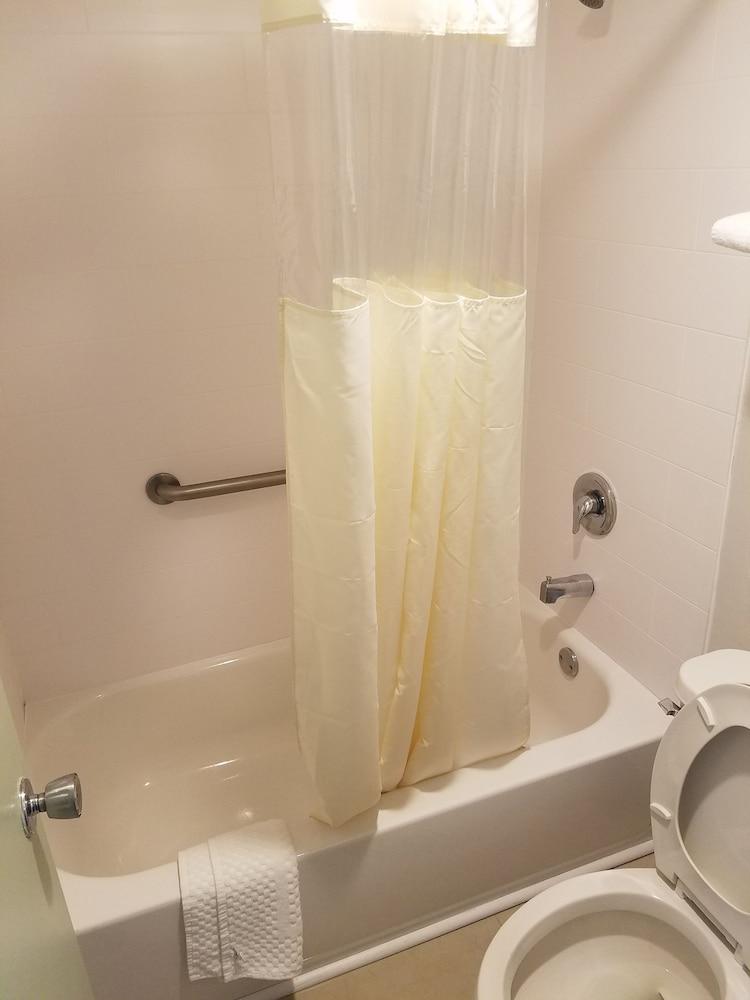 Budget Inn photo 21
