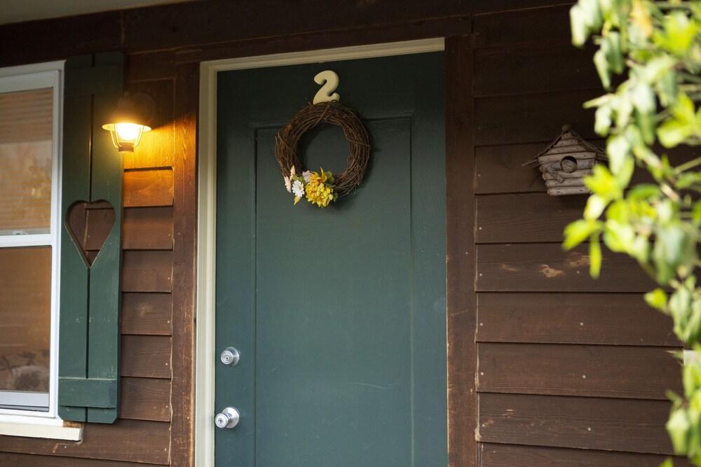The Chimney Rock Inn & Cottages photo 56