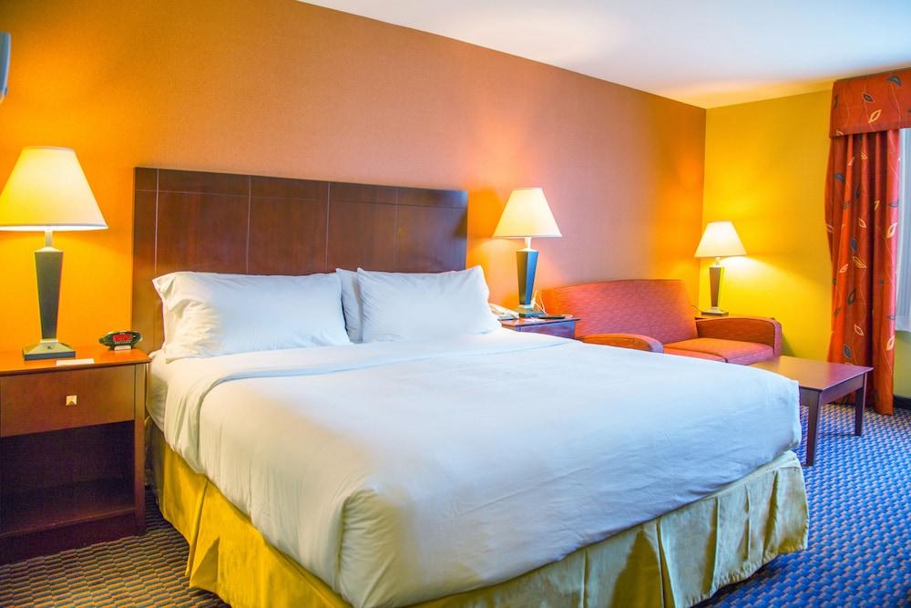 Holiday Inn Express & Suites Richland by IHG photo 42