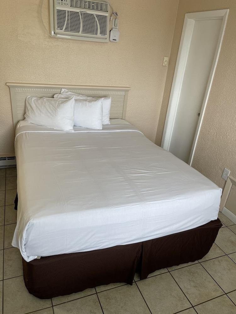 RusMar Motel photo 14