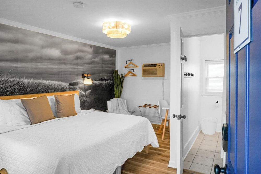 Boardwalk Inn photo 19