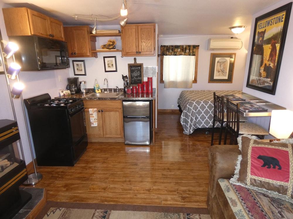 Yellowstone Motel - Adults Only photo 68