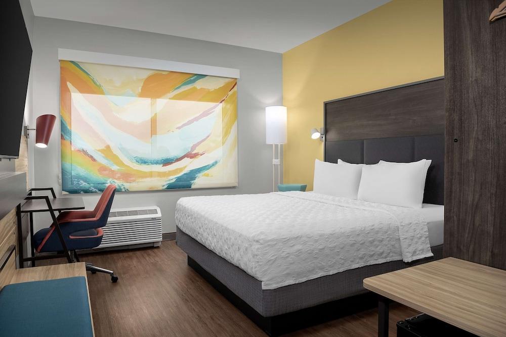 Tru by Hilton Jacksonville Airport I-95 photo 10