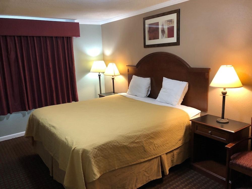 American Inn photo 2